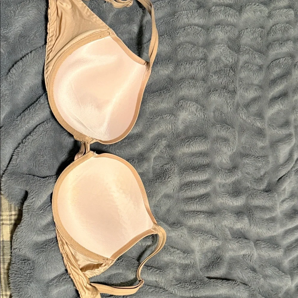 Victoria’s Secret very sexy push-up 34 DDD - Picture 3 of 5